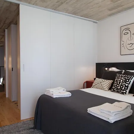 Flh Intendente Elegant Mezzanine With Balcony Lisbon Exterior photo