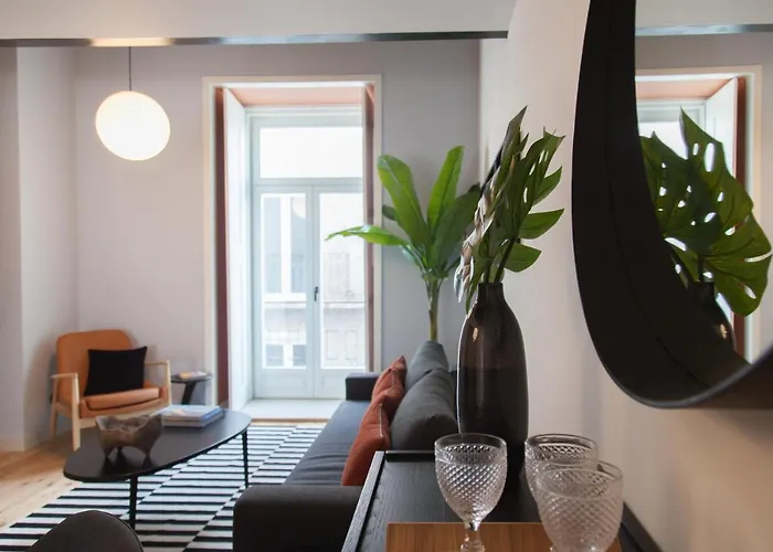 Feels Like Home Intendente Elegant Mezzanine with Balcony